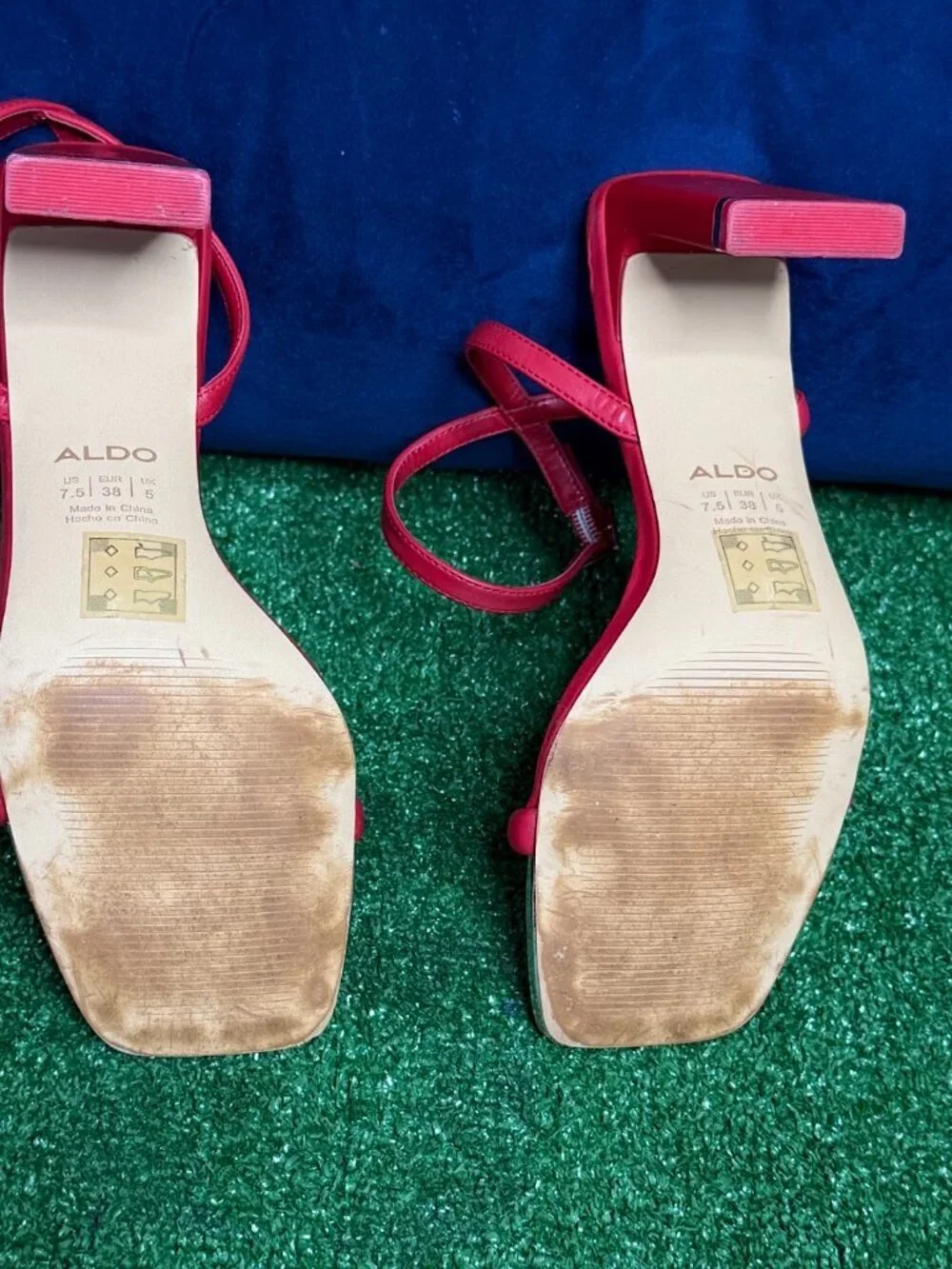 ALDO Red Strappy Leather Sandals Slim Block Heel Square Toe Gold Trim Size 7.5